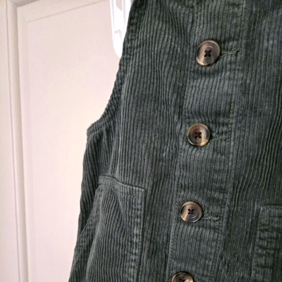 2/$15 Children's place curdory dress size 5 - Picture 2 of 4